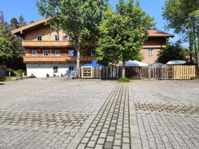 A8 Hotel im Darchinger Hof, Bed & Breakfast